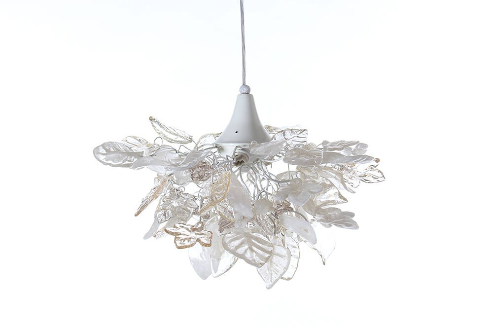 Elegant Floral Chandelier: White Resin Flowers & Leaves Lighting