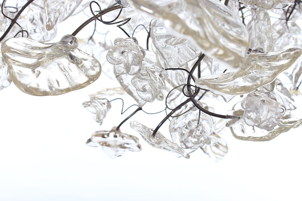 Clear Resin Flower Chandelier: Elegant Dining Room Lighting