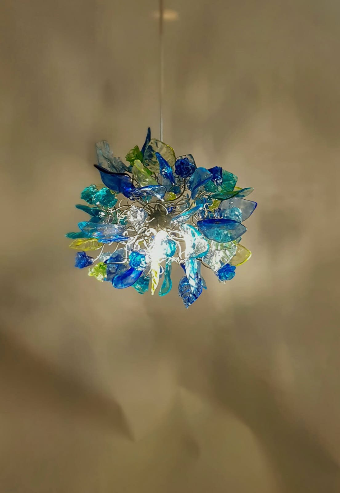 Pendant Lighting, Sea color flowers and leaves Ceiling Lamp for hall, bedroom or kitchen island lighting.