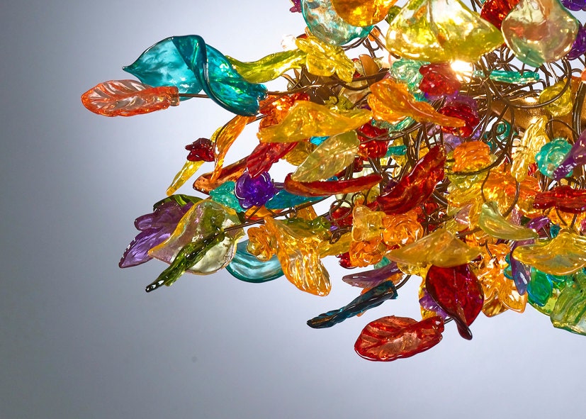 Hanging Chandeliers with Colorful flowers and leaves for living room, a unique and modern chandelier lighting