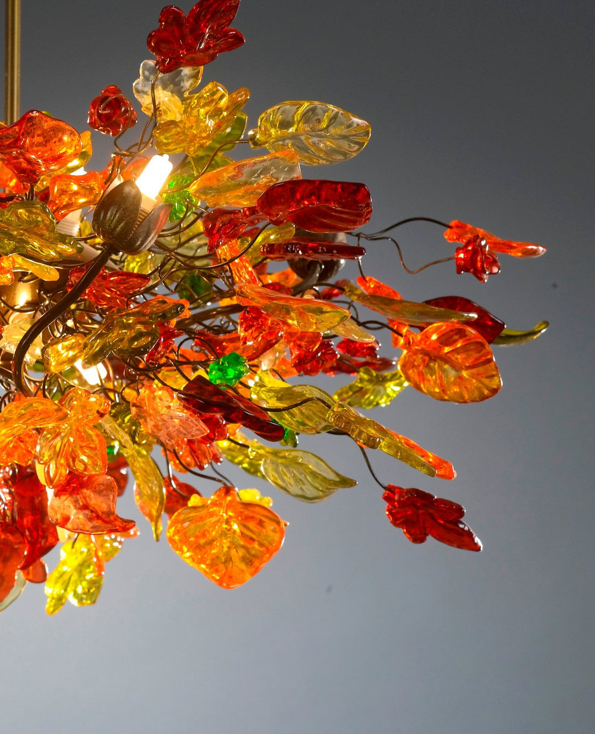 Resin Flower Chandelier: Warm Color Leaves Ceiling Light