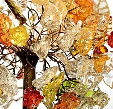 Decorative Table Lamp, desk lamp with Champagne flowers, leaves and brass and metal wires, lighter for desk or bedside table.